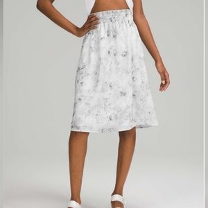 Lululemon Lightweight Pull-On Super-High Rise Midi SkirtAquila Rhino Grey Size 0